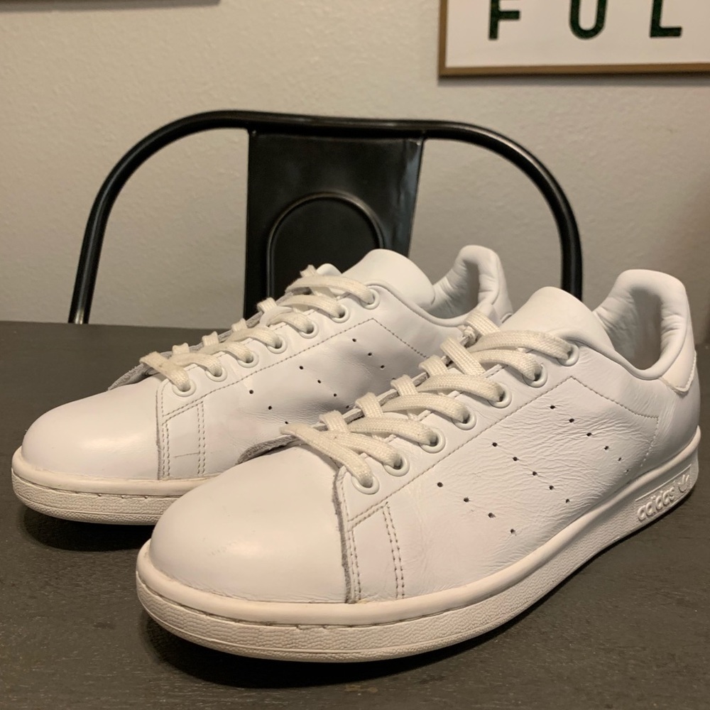 Adidas Stan Smith shoes all white